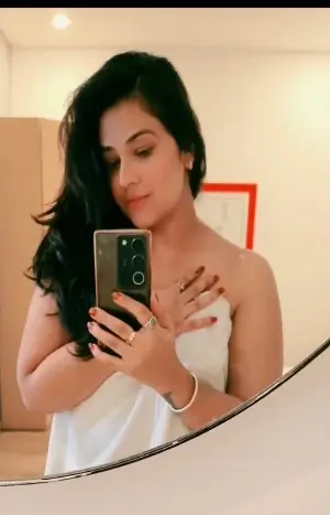 Friendly Independent Girl — Available for Genuine Meetings Girlfriend Type Indore Call Girl Service